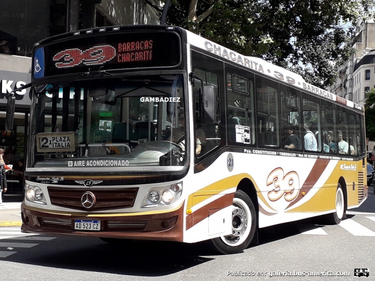 Mercedes-Benz OH 1721 L-SB - La Favorita Favorito GR - Santa Fé
AD 523 CZ
Línea 39 (Buenos Aires) - Interno 21

Foto: "Truku" Gambadiez
Colección: Charly Souto
Palabras clave: Santa Fé - Interno 21