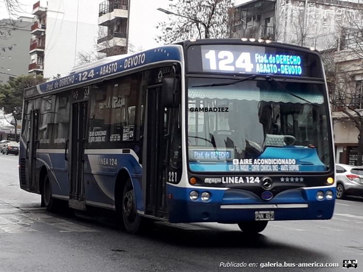 Mercedes-Benz O-500 U - Nuovobus Menghi - Transporte Automotor Callao
PNN 467
Línea 124 (Buenos Aires) - Interno 221

Foto: "Truku" Gambadiez
Colección: Charly Souto
Palabras clave: Transporte Automotor Callao - Interno 221