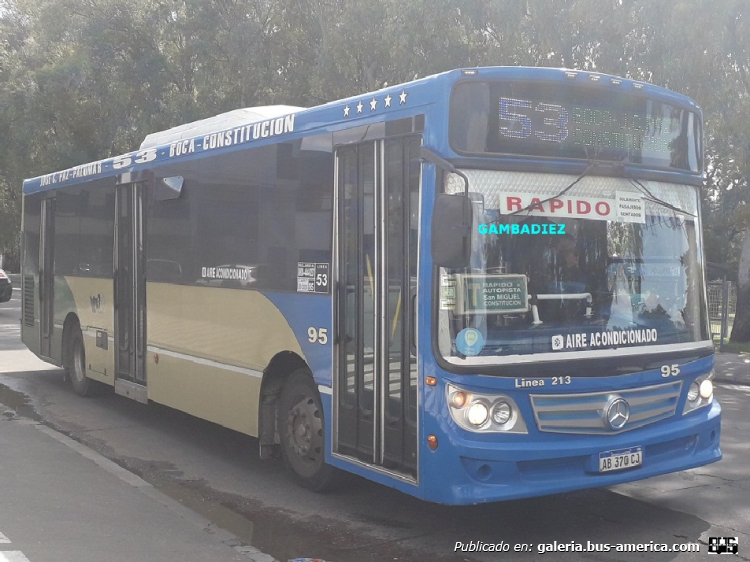 Mercedes-Benz OH 1721 L-SB - La Favorita Favorito GR - Línea 213
AB 370 CJ
Línea 53 (Buenos Aires) - Interno 95
Ex línea 59 (Buenos Aires) - Interno 53

Foto: "Truku" Gambadiez
Colección: Charly Souto
Palabras clave: Línea213 - Interno 95