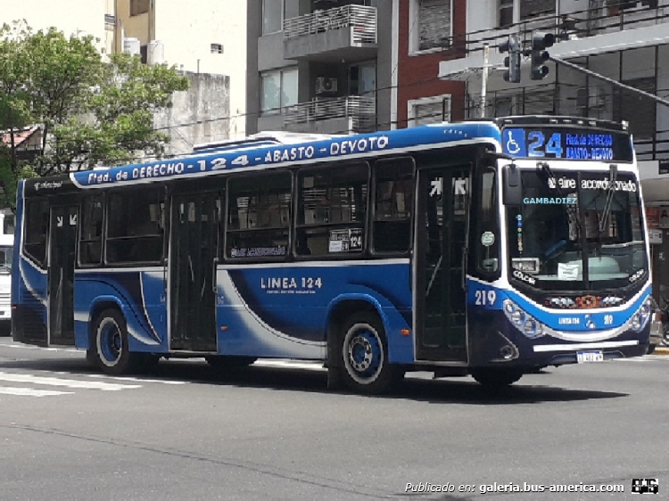 Mercedes-Benz OH 1621 L-SB - Metalpar Iguazú Nueva Generación - Transporte Automotor Callao
AD 463 WH
Línea 124 (Buenos Aires) - Interno 219
Ex línea 68 (Buenos Aires) - Interno 34
(Recién llegado de su línea de origen)

Foto: "Truku" Gambadiez
Colección: Charly Souto
Palabras clave: Transporte Automotor Callao - Interno 219