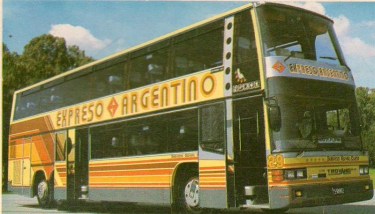 EXPRESO ARGENTINO - EX 29
B.1558992 - WZL 981
Foto: Expreso Argentino
Colección: Charly Souto 
Palabras clave: EXPRESO ARGENTINO - EX 29