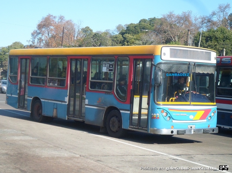 Mercedes-Benz OH 1315 L-SB - Ugarte Europeo - San Vicente
FNL 486
Línea 74 (Buenos Aires) - Interno 282 [hasta enero 2016]

Foto: "Truku" Gambadiez
Colección: Charly Souto

Palabras clave: San Vicente - Interno 282