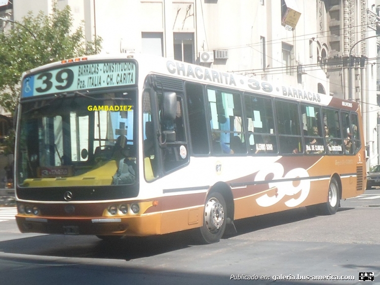 Mercedes-Benz OH 1718 L-SB - Nuovobus - Santa Fé
LDH 745
Línea 39 (Buenos Aires) - Interno 67
(Unidad ya renovada)

Foto: "Truku" Gambadiez
Colección: Charly Souto
Palabras clave: Santa Fé - Interno 67