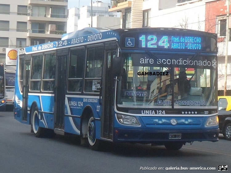 Mercedes-Benz OH 1618 L - Italbus Tropea - Transporte Automotor Callao
NTH 314
Línea 124 (Buenos Aires) - Interno 227
(Impecable unidad recién llegada de la línea 68 porteña)

Foto: "Truku" Gambadiez
Colección: Charly Souto
Palabras clave: Transporte Automotor Callao - Interno 227