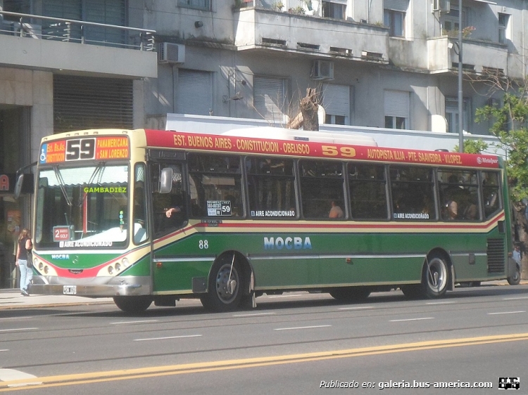 Mercedes-Benz OH 1718 L-SB - Metalpar Iguazú 2010 - M.O.C.B.A.
PON 609
Línea 59 (Buenos Aires) - Interno 88
(Unidad recientemente renovada)

Foto: "Truku" Gambadiez
Colección: Charly Souto
Palabras clave: M.O.C.B.A. - Interno 88