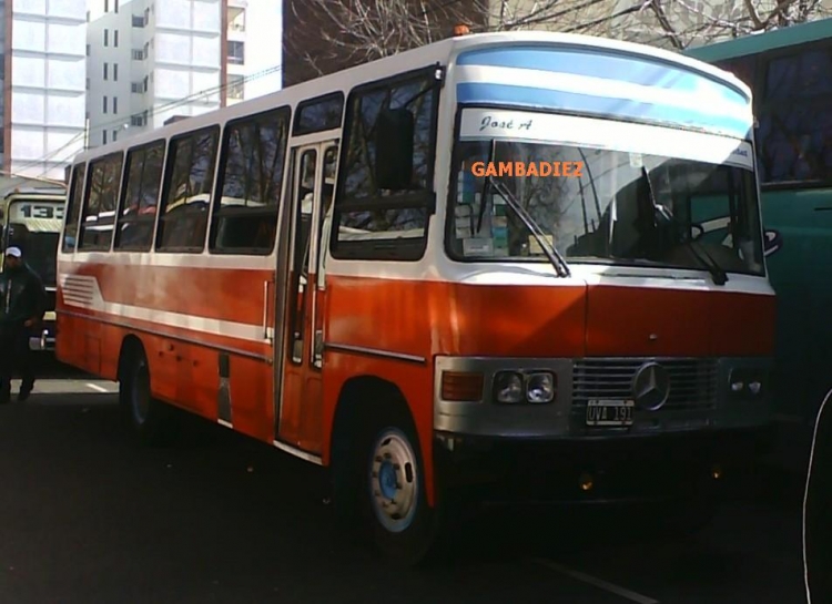 ESCOLARES
B 1798502 - UVA 191

Foto: "Truku" Gambadiez
Colección: Charly Souto

http://galeria.bus-america.com/displayimage.php?pid=31613
http://galeria.bus-america.com/displayimage.php?pid=33822
Palabras clave: ESCOLARES