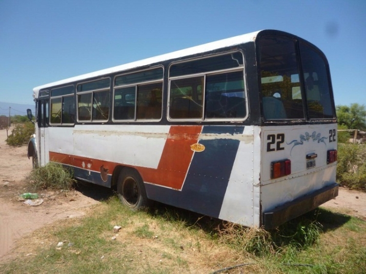 Mercedes-Benz LO 1114 - Alcorta - Particular
M 230110 - TYA 289
http://galeria.bus-america.com/displayimage.php?pid=37164

Foto: www.mercadolibre.com.ar
Colección: Charly Souto
Palabras clave: Alcorta - Chilecito