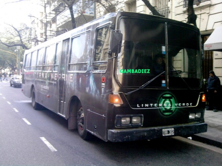 LINTERNA VERDE
C.1600470 - TRR 302
http://galeria.bus-america.com/displayimage.php?pos=-14207
Fotografía de : ¿?
Colección de : César Gaitán
Palabras clave: LINTERNA VERDE