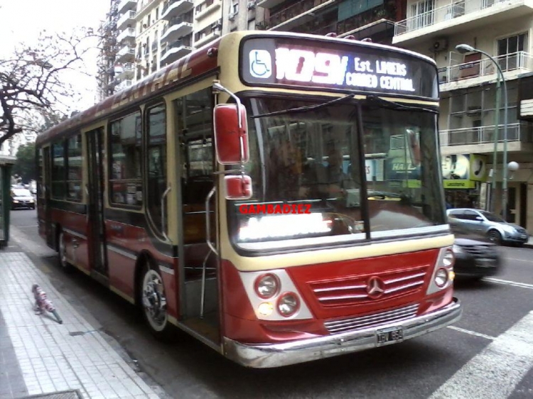 EMP. NUEVE DE JULIO - NUEVO 49
IBV 854
Línea 109 - Interno 49

Foto: "Truku" Gambadiez
Colección: Charly Souto

http://galeria.bus-america.com/displayimage.php?pid=36287
http://galeria.bus-america.com/displayimage.php?pid=37687
http://galeria.bus-america.com/displayimage.php?pid=39076
http://galeria.bus-america.com/displayimage.php?pid=39137
Palabras clave: EMP. NUEVE DE JULIO - NUEVO 49