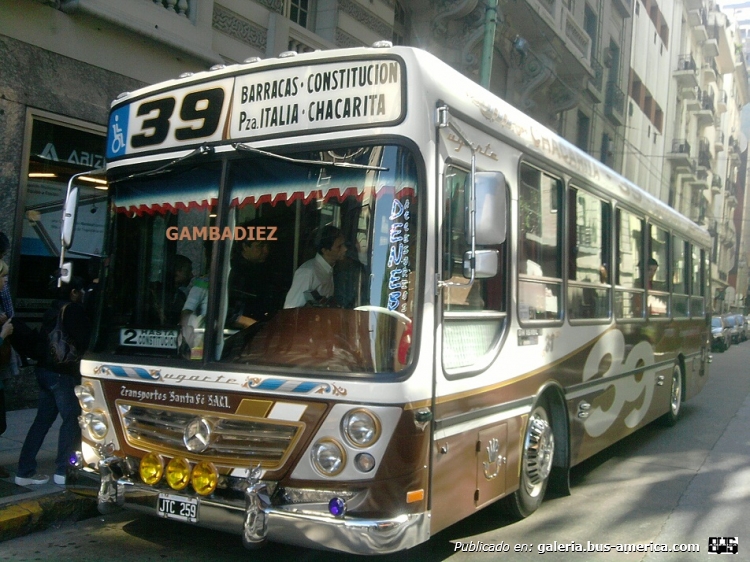 Mercedes-Benz OH 1618 L - Ugarte - Santa Fé
JTC 259
Línea 39 - Interno 37
(En su mejor momento)

Foto: "Truku" Gambadiez
Colección: Charly Souto
Palabras clave: Santa Fé - Interno 37