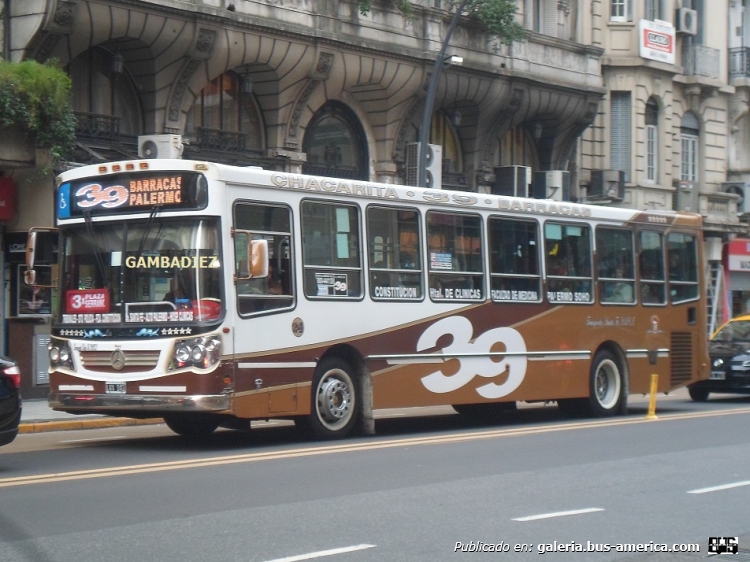 Mercedes-Benz OH 1718 L - La Favorita - Santa Fé
LVX 141
Línea 39 - Interno 24

Foto: "Truku" Gambadiez
Colección: Charly Souto
Palabras clave: Santa Fé - Interno 24