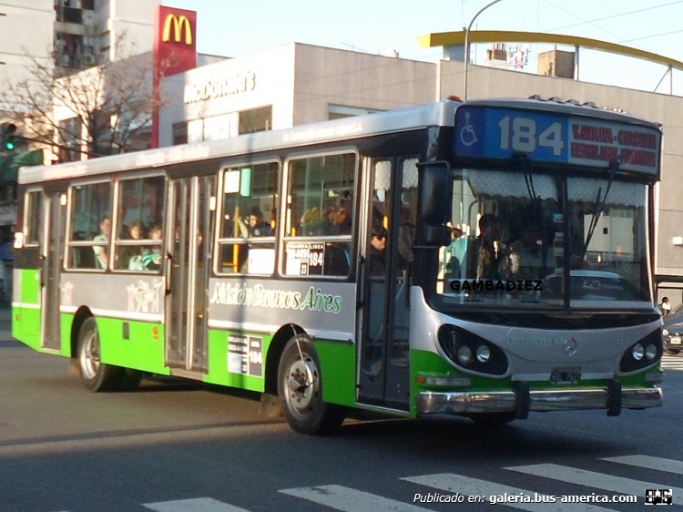 Mercedes-Benz OH 1315 L - La Favorita - La Central de Vicente López
HQL 762
Línea 184 (Buenos Aires) - Interno 23

Foto: "Truku" Gambadiez
Colección: Charly Souto
Palabras clave: La Central de Vicente López - Interno 23