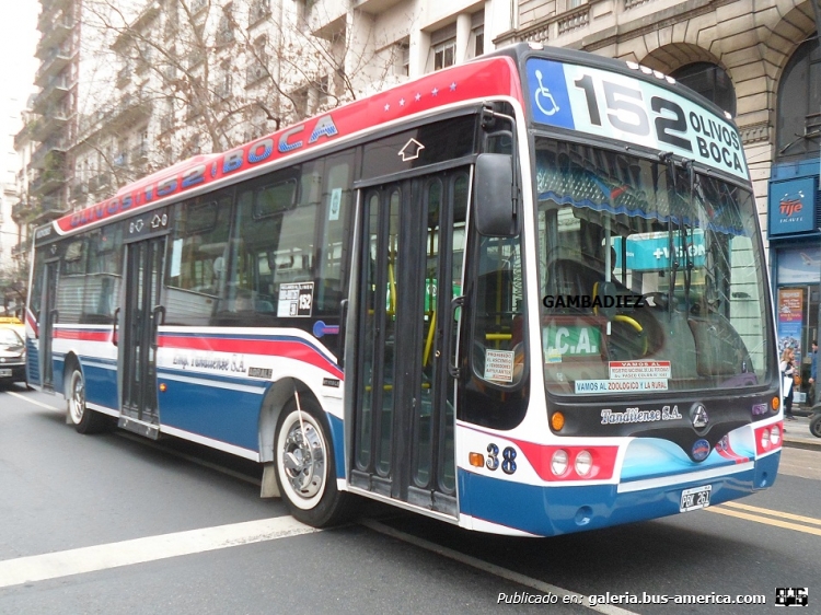 Agrale MT 17 - Nuovobus - Tandilense
PBK 261
Línea 152 - Interno 38

Foto: "Truku" Gambadiez
Colección: Charly Souto
Palabras clave: Tandilense - Interno 38