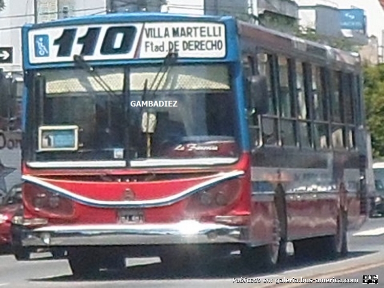 Mercedes-Benz OH 1315 L - La Favorita - General Pueyrredón
IBJ 481
Línea 110 - Interno 26

Foto: "Truku" Gambadiez
Colección: Charly Souto

http://galeria.bus-america.com/displayimage.php?pid=36075
Palabras clave: General Pueyrredón - Interno 26