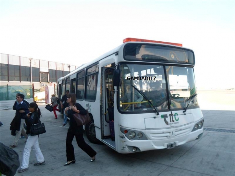 Mercedes-Benz - Ei-Var - RTC Handling Argentino
DST 827
Foto: "Truku" Gambadiez
Colección: Charly Souto

http://galeria.bus-america.com/displayimage.php?pos=-28382
Palabras clave: Handling Argentino