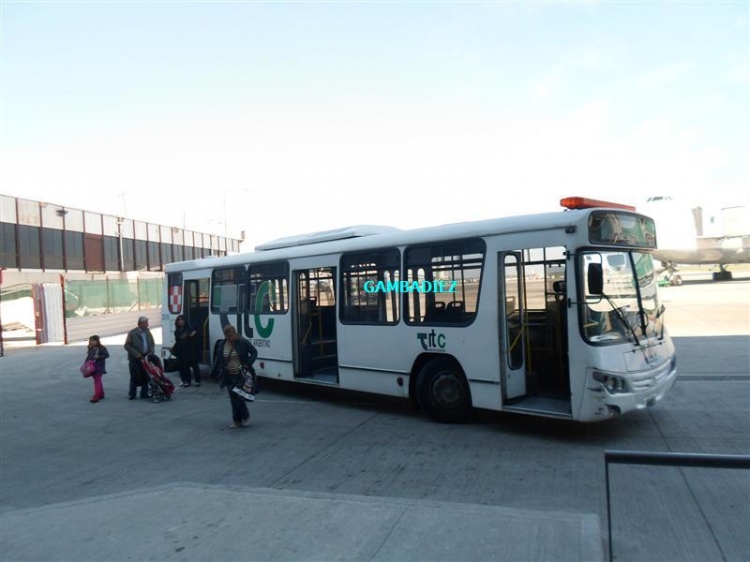 Mercedes-Benz - Ei-Var - RTC Handling Argentino
DST 827

Foto: "Truku" Gambadiez
Colección: Charly Souto

http://galeria.bus-america.com/displayimage.php?pos=-28383
Palabras clave: Handling Argentino