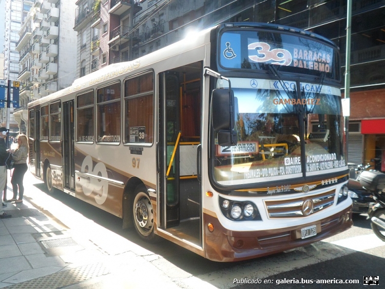 Mercedes-Benz OH 1718 L - La Favorita - Santa Fé
OPJ 129
Línea 39 - Interno 97

Foto: "Truku" Gambadiez
Colección: Charly Souto
Palabras clave: Santa Fé - Interno 97