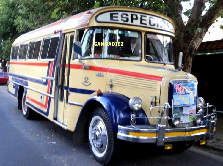 PARTICULAR
G.001985 - VFO 278
http://galeria.bus-america.com/displayimage.php?pos=-13739
Foto de mi gran amigo César Gaitán

Palabras clave: PARTICULAR