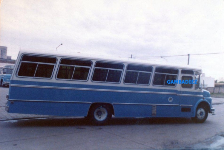 YPF - TRANSP. DE PERSONAL
http://galeria.bus-america.com/displayimage.php?pos=-14539
Foto: Carrocerías A.L.A. / Sr. Carlos
Colección: Charly Souto 
Palabras clave: YPF - TRANSP. DE PERSONAL