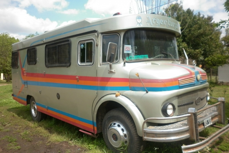 MOTORHOME
C.146788 - RCH 916
Foto extraída de: www.mercadolibre.com.ar
Palabras clave: MOTORHOME