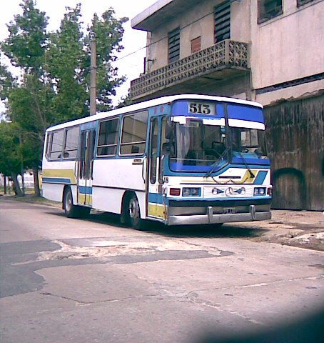 Ex Interno 18 Rivadavia
B.2576379 - TPA110
Gracias a un fotolog que tengo para subir fotos de la Rivadavia, un favorito/amigo me alcanzó esta foto de un ex Rivadavia que le sacó el año pasado en Lanús. Ya había una foto de este coche en Buenos Aires (la foto databa del 2008). Pero increíblemente 3 años más tardes aún continuaba con el esquema de pintura, el numeral e incluso la cartelera.

http://galeria.bus-america.com/displayimage.php?pos=-12423
http://galeria.bus-america.com/displayimage.php?pos=-18611
http://galeria.bus-america.com/displayimage.php?pos=-18612
http://galeria.bus-america.com/displayimage.php?pos=-18613
http://galeria.bus-america.com/displayimage.php?pos=-18614
http://galeria.bus-america.com/displayimage.php?pos=-18615
http://galeria.bus-america.com/displayimage.php?pos=-20540
Palabras clave: Rivadavia Interno18 513