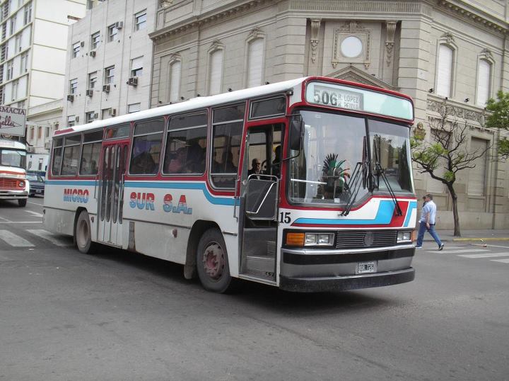 Interno 15 Empresa Micro Sur
B¿Q?R 125

Foto de Maquetas Escalibus.
Palabras clave: MicroSur Interno15 506
