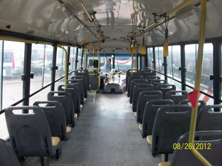 Interno 41 Empresa Rastreador Fournier (Interior)
FRL 775

El coche que está manejando mi viejo actualmente !. El 41 de Fournier. Falta adornarlo adentro, cuando se haga lo fotografiaré para mostrarselo. Gracias a Marcelo por ir a la empresa y fotografiarlo!.

(Foto interior de la unidad).
Palabras clave: RastreadorFournier Interno41 513