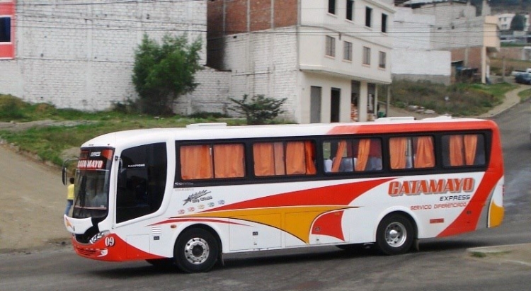 VOLKSWAGEN 17-210 - Busscar El Buss 320 (reformado en Ecuado)
BUSSCAR EL BUS 320 REFORMADO FRENTE DE COMIL CAMPIONE 2012
