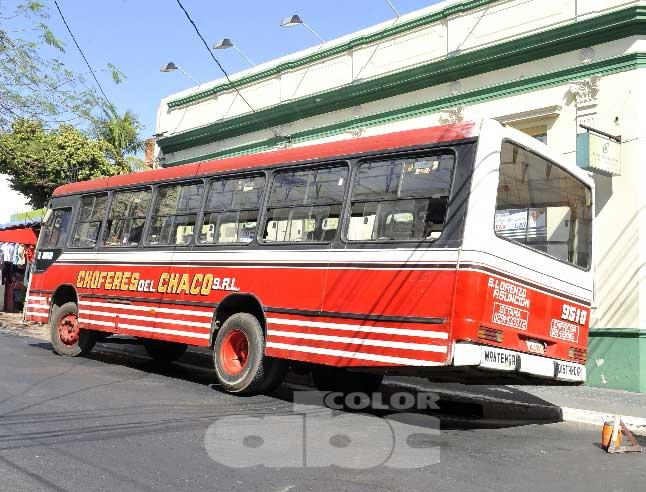 Mercedes-Benz OF 1318 - Marcopolo Torino GV (en Paraguay) - Choferes del Chaco S.R.L.
Fotografía extraída de : ABC Color
Palabras clave: MB