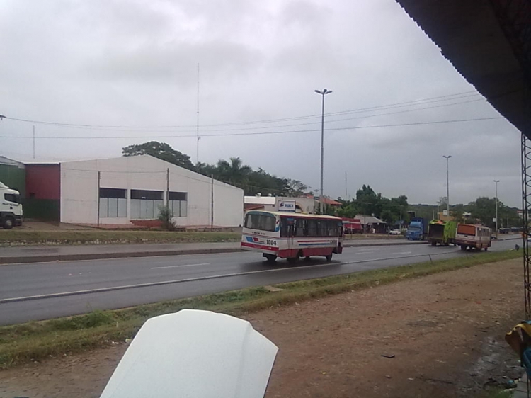 Foton Ollin - Marcopolo San Remo (en Paraguay) C. M. R. A.
No sé qué carrocería fue inicialmente, pero que esta se reformó todo y se le adaptó a este chasis Foton Ollin.
Palabras clave: Foton