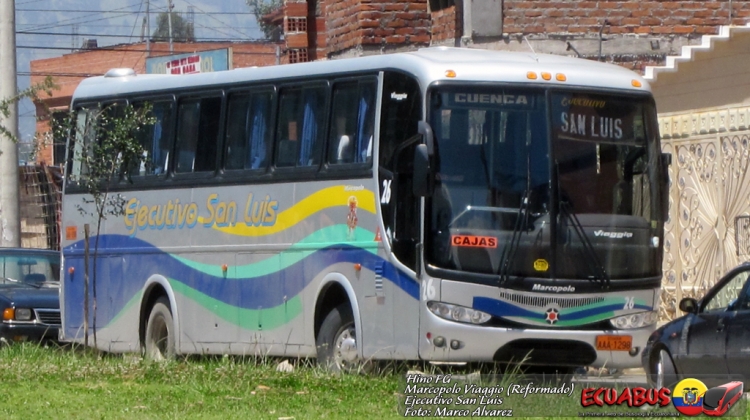 hino FG - Marcopolo reformado por Rguzman (en Ecuador) - Ejecutivo San Luis , Movil 26
AAA-1298
Foto tomada por mi persona y enviada a Ecuabus a este bus a lo tiene a unas 2 cuadras de mi casa al igual que otras unidades de san luis las tienen por mi barrio 
Palabras clave: Ecuabus