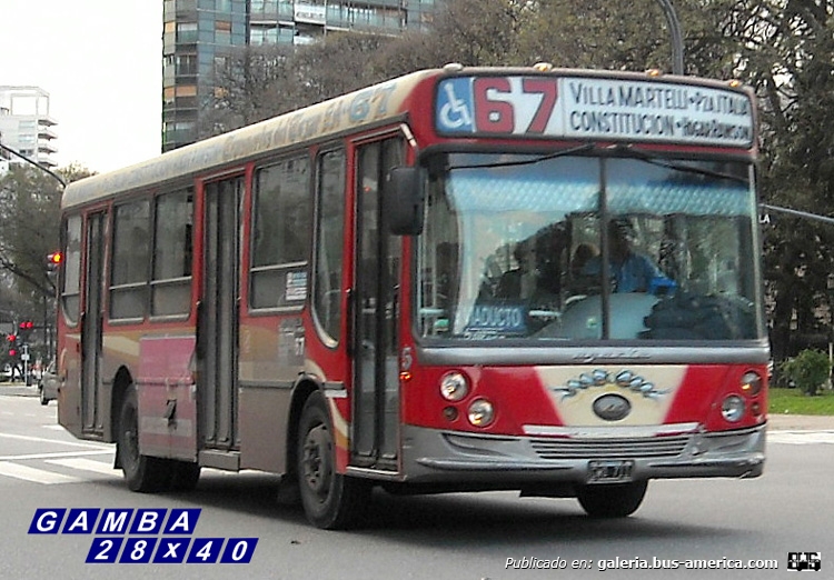 Mercedes-Benz OH 1315 L - Ugarte - Del Tejar
GWQ 711
Línea 67 - Interno 5
Cuando alguien tenga deseos de arruinar el logrado diseño del frente de un coche carrozado por Ugarte, tomar como referencia la pintura del coche de la imagen

Colección: Gamba 28x40 
Palabras clave: Gamba / 67