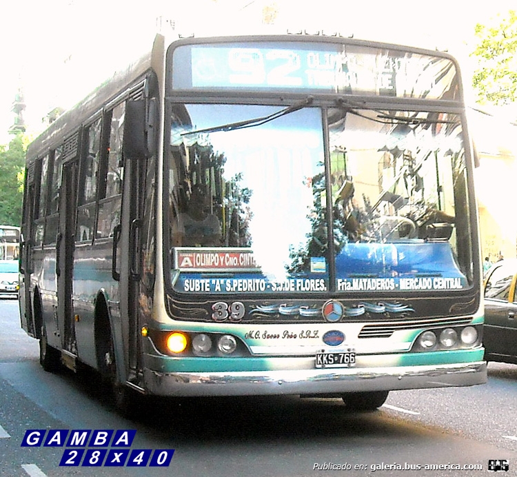 Mercedes-Benz OH 1618 L - Nuovobus - M.O. Saenz Peña
KKS 766
Línea 92 - Interno 39
Una pena lo que dice la patente

Colección: Gamba 28x40
Palabras clave: Gamba / 92