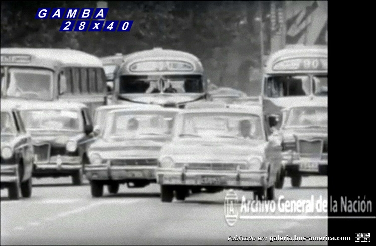 Bedford (G.M.A.) - Serra - Obispo San Alberto
Línea 90
(Datos de derecha a izquierda)

Recorte de un video del Archivo General de la Nación
Captura: Gamba 28x40
Palabras clave: Gamba / 90