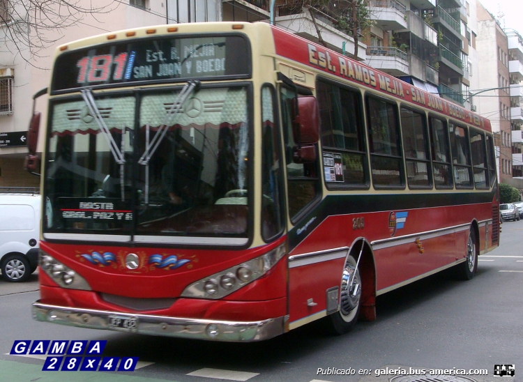 Mercedes-Benz OH 1618 L - Metalpar - Siglo XXI
JEP 432
Línea 181 - Interno 205
En un intento por mejorar la imagen de este coche, la foto anterior no era buena, me encuentro con una novedad, el fraccionamiento al que alude la ramalera: "Hasta Gral Paz y Beiró", algo que hasta el momento desconocía. Se puede deber a las demoras que se producen en esa zona por los trabajos de ampliación de la primera de las mencionadas, faltan un par de puentes, lo que convirtió al tránsito del lugar en un verdadero caos

Colección: Gamba 28x40

http://galeria.bus-america.com/displayimage.php?pid=36256
http://galeria.bus-america.com/displayimage.php?pid=37297
Palabras clave: Gamba / 181