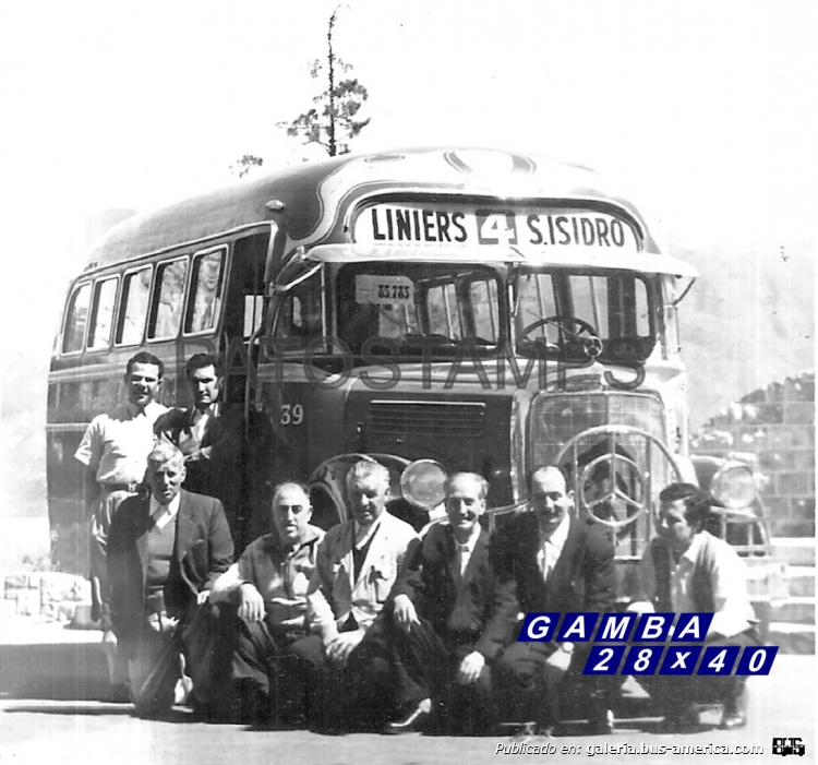 Mercedes-Benz L 312 - Gnecco - La Libertad
Línea 4 (luego 304 - provincial de Buenos Aires) - Interno 39

Fotografía: Autor desconocido
Palabras clave: Gamba / 304