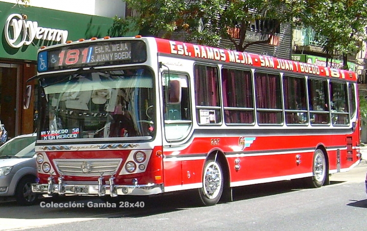 Mercedes-Benz OH 1618 L - Ugarte - Siglo XXI
LHO 246
Línea 181 - Interno 227

http://galeria.bus-america.com/displayimage.php?pid=30027
Palabras clave: Gamba / 181