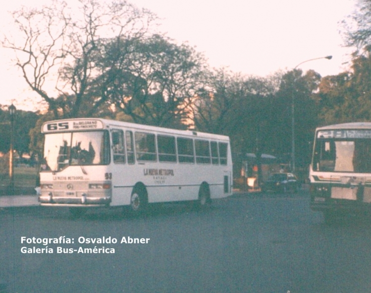 Mercedes-Benz OHL 1320 - La Favorita - La Nueva Metropol
Línea 65 - Interno 53
Con los colores tradicionales ya perdidos, pero aún sin la rosa

Fotografía: Osvaldo Abner
Gestión: Pablo Olguín
Palabras clave: Gamba / 65