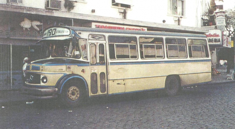 Mercedes-Benz LO 1114 - ALA-PriMa - La Cabaña
Línea 190 - Interno 4

Archivo: Osvaldo Abner
Gestión: Pablo Olguín
Palabras clave: Gamba / 190