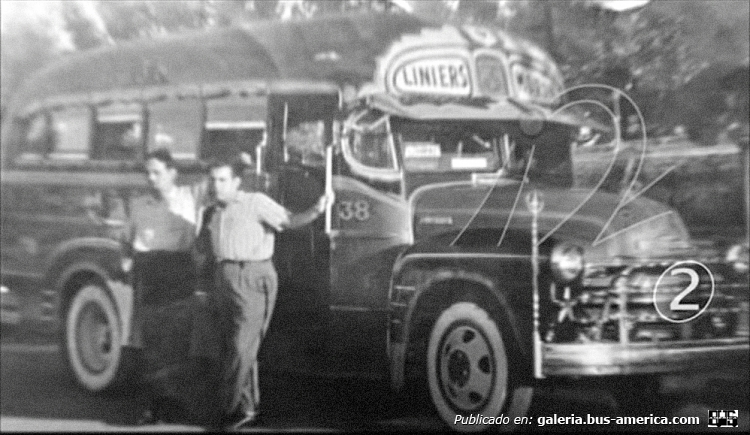 Chevrolet (G.M.C.) - La Unión - La Cabaña
Línea 3 - Interno 38

Imagen editada de un video del programa "El Expreso TV"
Palabras clave: Gamba / 172