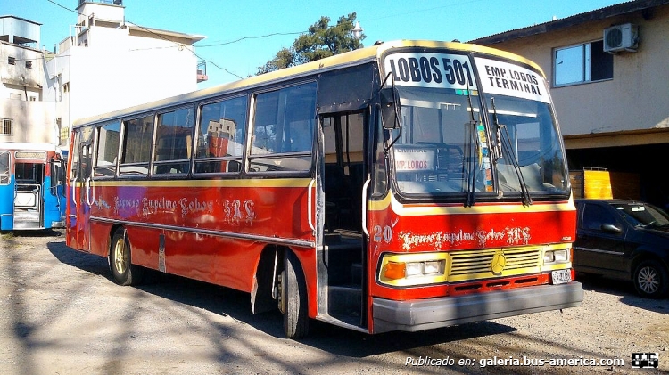 Mercedes-Benz OH 1316 - Alcar - Empalme Lobos
C 1826455 - SEP 450
Línea 501 - Interno 20

Fotografía publicada en Mercado Libre
Palabras clave: Gamba / 501
