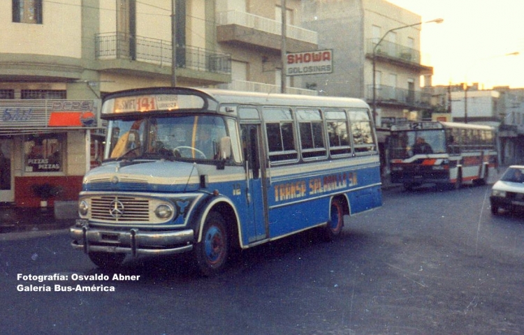 Mercedes-Benz LO 1114 - Fram - Transportes Saladillo
Línea 141 - Interno 12

Fotografía: Osvaldo Abner
Gestión: Pablo Olguín
Palabras clave: Gamba / Rosario