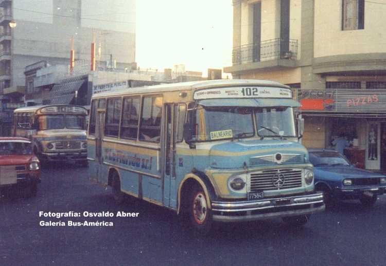 Mercedes-Benz LO 1114 - El Detalle - T. La Florida
B 1775843
Línea 102 - Interno 2

Fotografía: Osvaldo Abner
Gestión: Pablo Olguín
Palabras clave: Gamba / Rosario