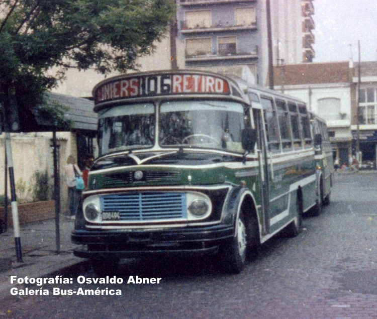 Mercedes-Benz LO 1114 - San Miguel - C.U.S.A.
C 1098494
Línea 106 - Interno 4

Fotografía: Osvaldo Abner
Gestión: Pablo Olguín
Palabras clave: Gamba / 106