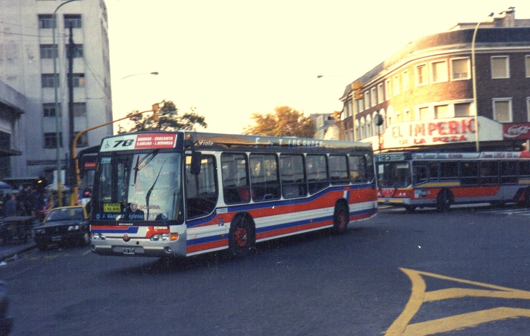 Scania - Marcopolo - E de T Los Andes
CSH681
http://galeria.bus-america.com/displayimage.php?pid=24835
http://galeria.bus-america.com/displayimage.php?pid=30850

Línea 78 - Interno 75
(Datos de izquierda a derecha)

Fotografía: Alejandro Scartaccini
Archivo: Osvaldo Abner
Gestión: Pablo Olguín
Palabras clave: Gamba / 78