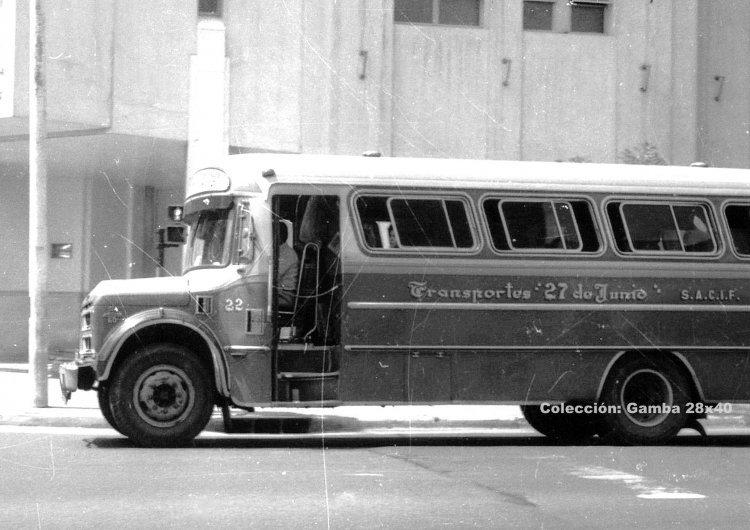 Chevrolet C/50 - Serra - T. 27 de Junio
Línea 99 - Interno 22

Foto: Mateo E Giordano
Colección: Gamba 28x40
Palabras clave: Gamba / 99