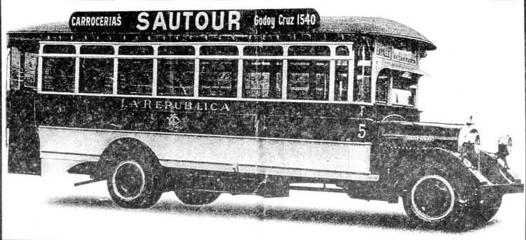 Brockway - Sautour - La República
Línea 25 - Interno 5
Línea de ómnibus 25, que pasara a las manos de la C.T.C.B.A., y en 1948 la convierte a 125,
más tarde T.B.A., y luego varias empresas la han operado, hasta que a mediados de 1978 
cesa definitivamente sus prestaciones

Foto publicidad de la carrocera
Extraída de la publicación: Revista Estación Km 3,160 (nota de Daniel Magnifico)
Palabras clave: Gamba / 125