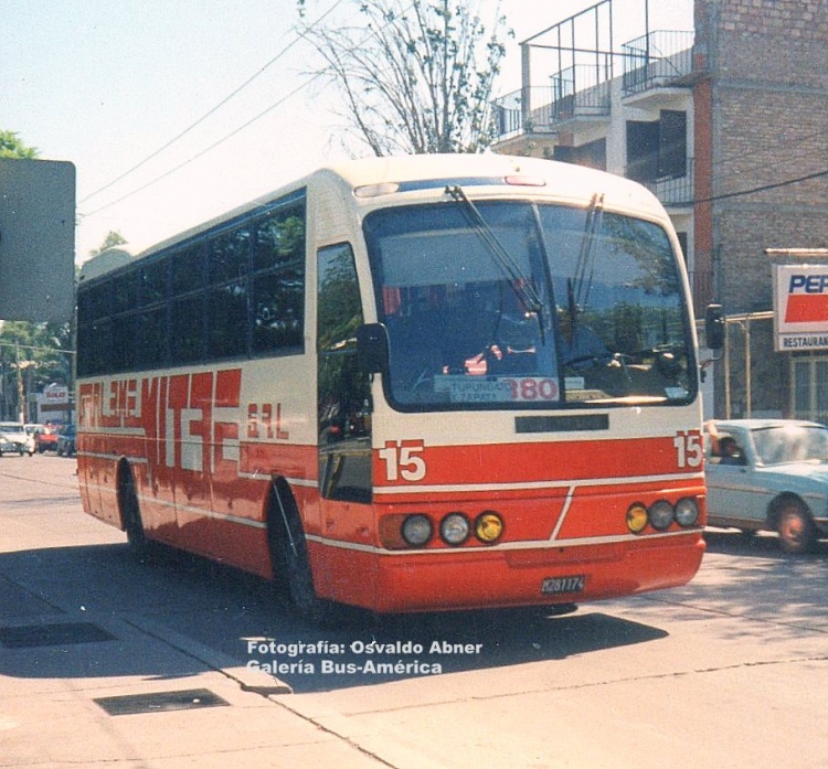 Mercedes-Benz OH 1420 - Vehículos Recreativos - Gral Bmé Mitre
M 281174

Línea 380 (Mendoza) - Interno 15

Fotografía: Osvaldo Abner
Palabras clave: Gamba / 380