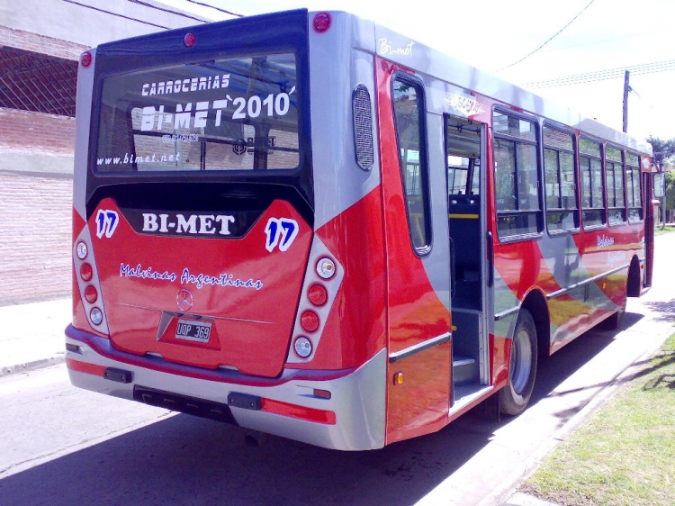 Mercedes-Benz OH 1316 - Bi-Met - Malvinas Argentinas S.A.
C 1697954 - UQP 369
Línea 2 - Interno 17
Es la patente de esta unidad recarrozada por Bi-Met para la empresa Malvinas Argentinas, que explota la línea 2 de La Paz, Entre Ríos.

http://galeria.bus-america.com/displayimage.php?pos=-26140
