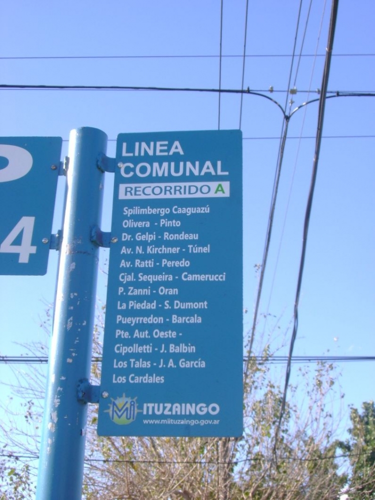 Parada - Línea Local de Ituzaingó
Parece que se larga nomás, ayer 29 de Mayo de 2013 colocaron todos los carteles indicadores de paradas de la Línea 504, comunal de Ituzaingó, la primera que funcionará en esta localidad.
